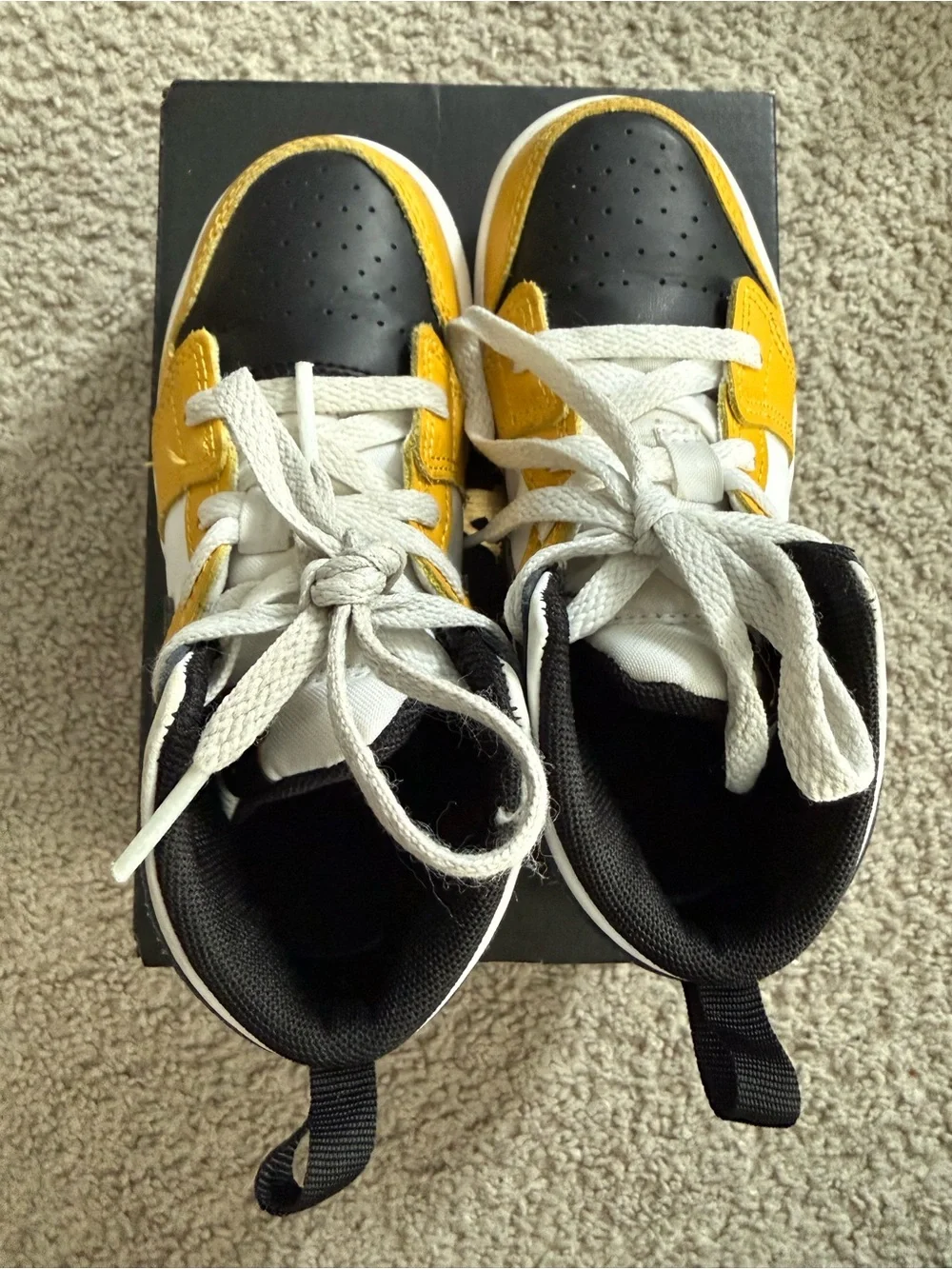 Nike Jordan 1 Mid Kids Yellow Black and White High-Top